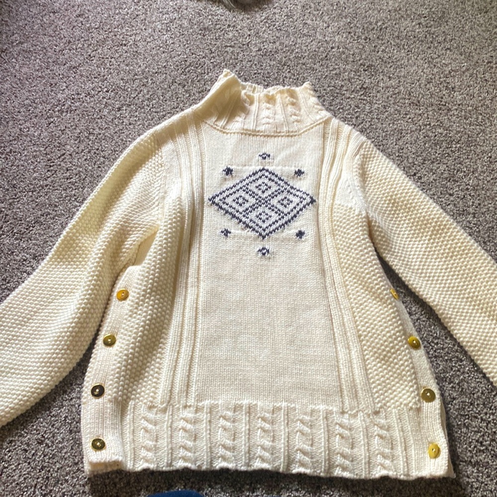 The Reeds Cream Sweater, Size Medium and Basically brand new